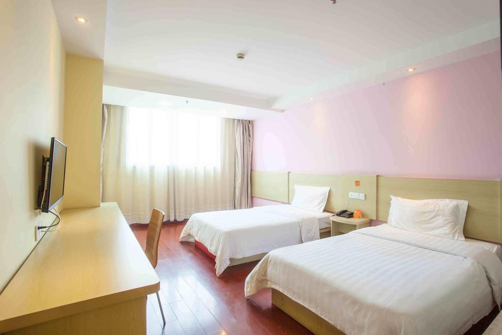 7Days Inn Premium Fuzhou Tatou Road Room photo
