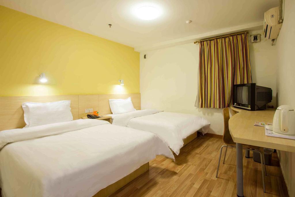 7Days Inn Premium Fuzhou Tatou Road Room photo